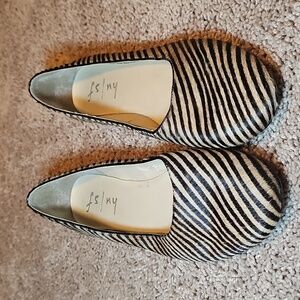 FS/NY French Sole Brown& Tan Striped Pony Hair Ballet Flats Shoes Size 9.5 C14